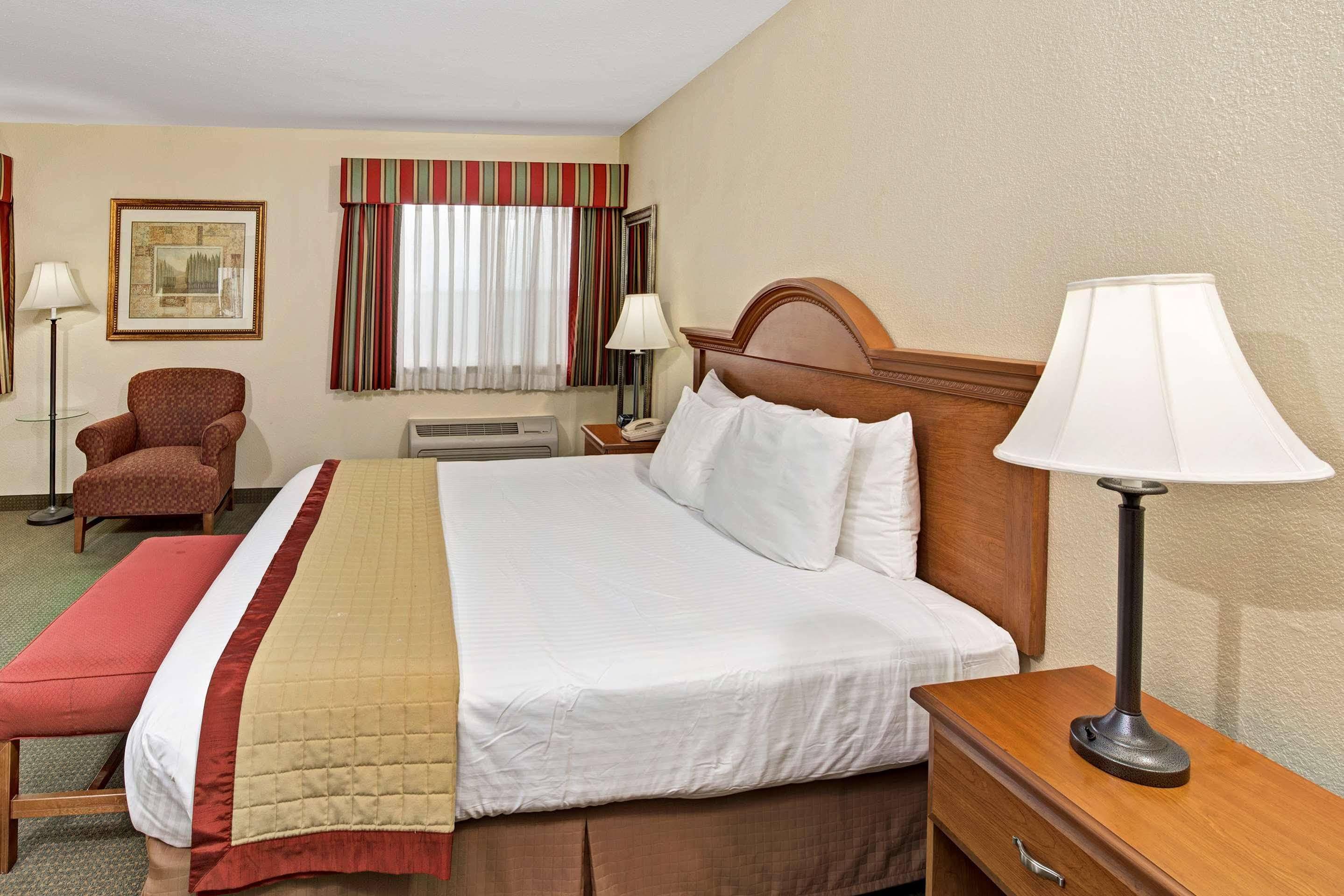 Hotel Baymont By Wyndham Indianapolis Extérieur photo