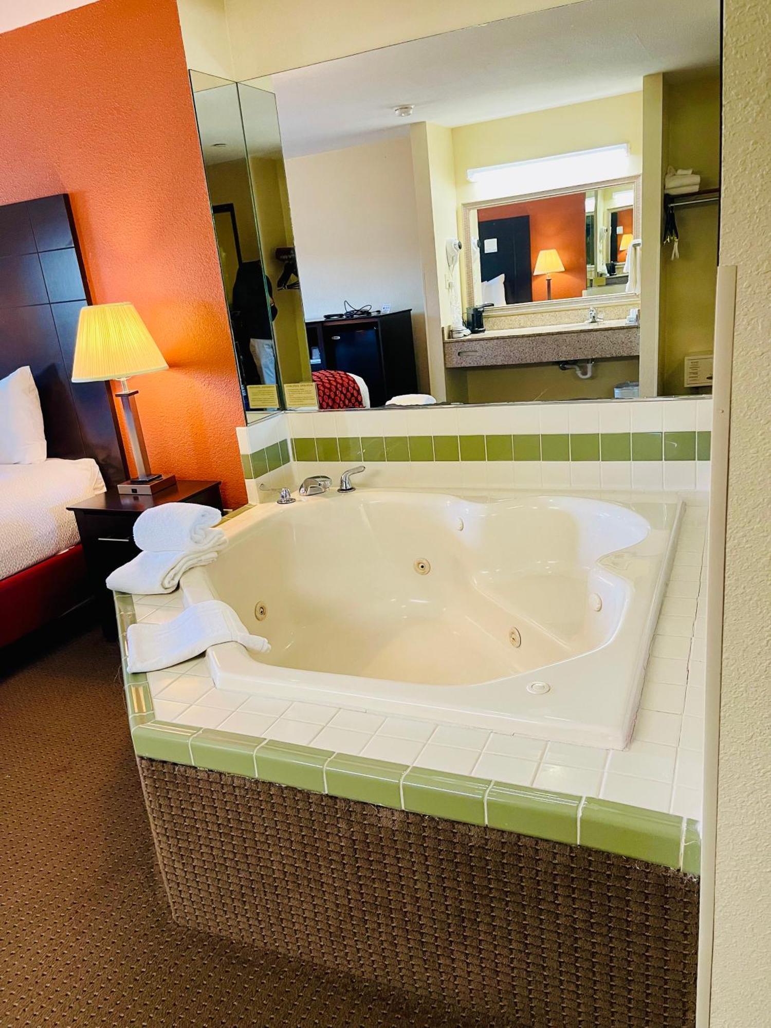 Hotel Baymont By Wyndham Indianapolis Extérieur photo